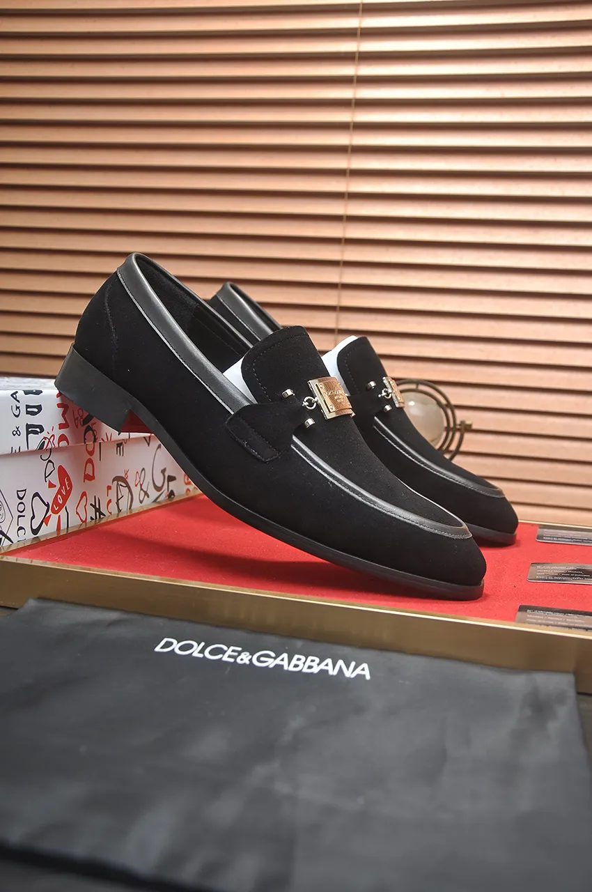Men's men's shoes 💰500💶🌲 DG top 🔍🔍Men's new leather shoes 🚹 are on sale at the same time at the counter ⚠The uppers are imported cowhide from Italy, the entire imported cowhide lining, imported accessories 💪💪, completely 1⃣️ vs 1⃣️ replica 🇮 🇹💪💪, ⚠Sole: The original sole is specially provided by the original factory, the exclusive movable molded sole is super comfortable, ⚠The original factory follows the order, 🔍🔍high quality, you can enter and exit the counter at will, welcome to compare ⚠Size: 38-44 (45 customized)